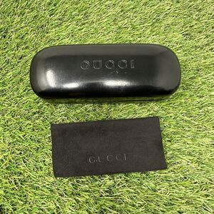 Gucci Hard Clamshell Case Black Glasses Sunglasses Patent with Velvet Lined